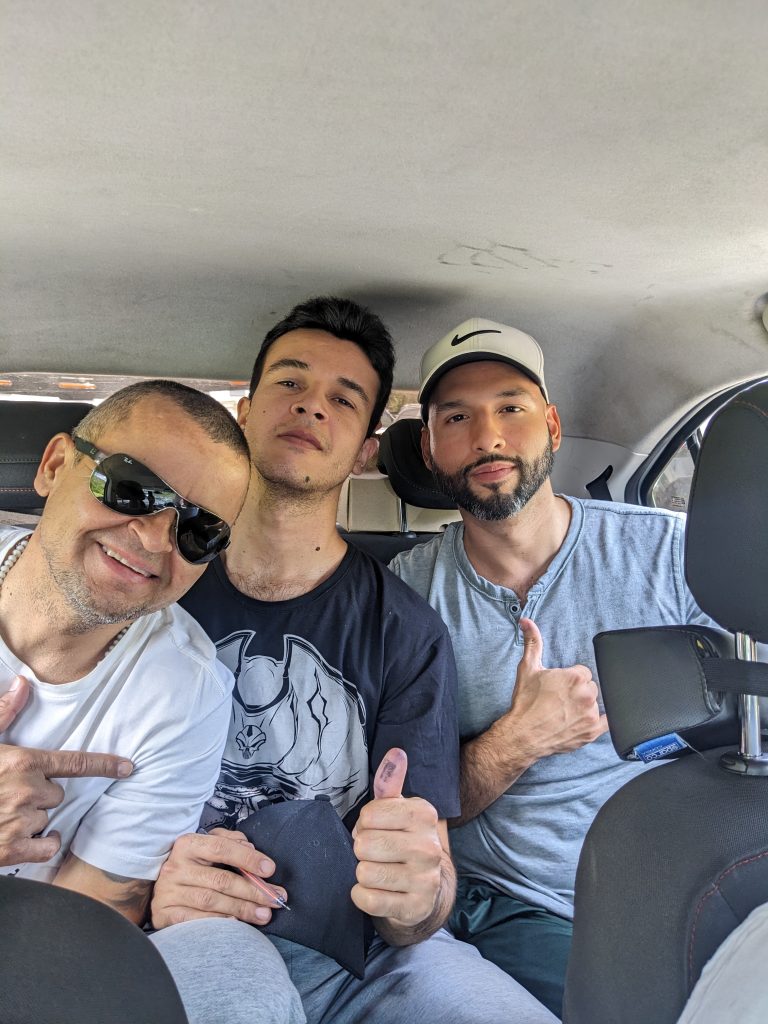 Juan, juan, and me on our way to "pueblear"